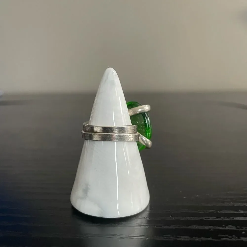 Unique Green Ring with Silver Wire, 7.5